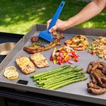 Razor Extra Wide Basting Brush